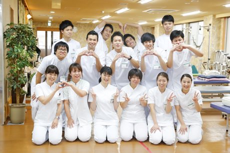 藤井病院集合写真